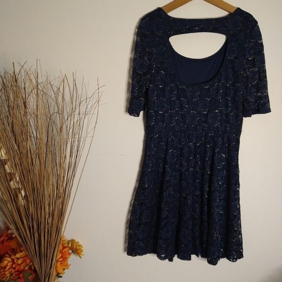 By By Medium Blue Lace Dress - Picture 4 of 5